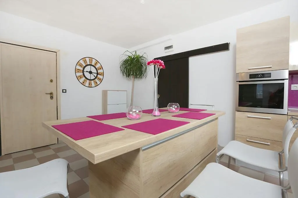 ספליט Urban Duo Residence 0*,